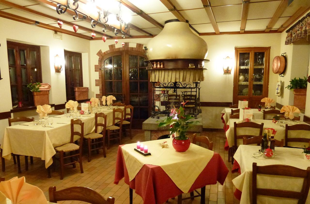 B&B Nella Terra Di Mezzo Caporiacco Exterior photo